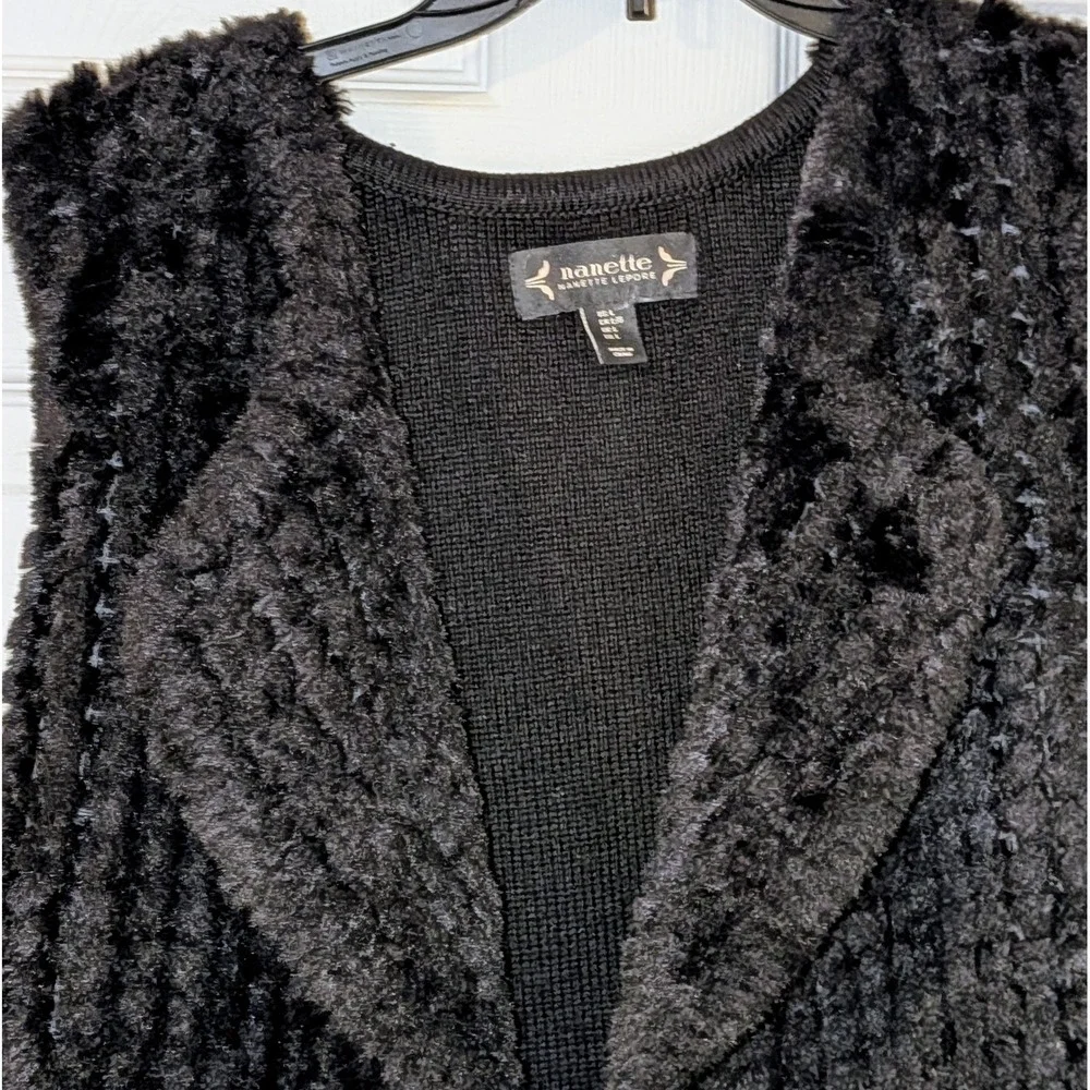 Nanette Lepore Black Faux Fur Vest Sleeveless Collarless Size L‎
